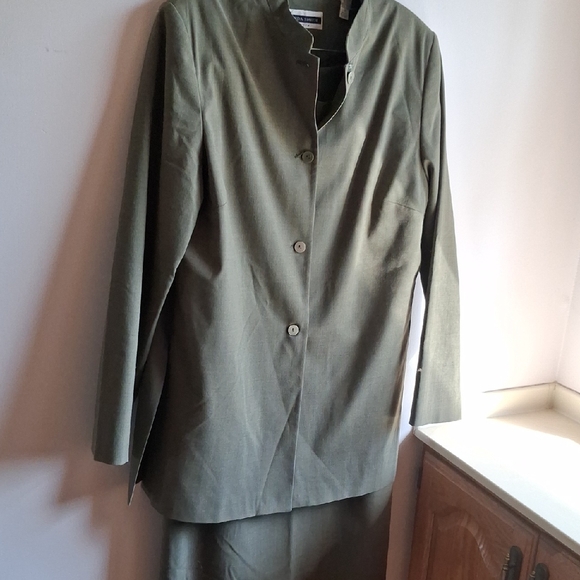 Amanda Smith Jackets & Blazers - Amanda Smith Olive Green Blazer Jacket And Skirt